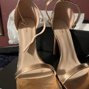 Pretty little things heels